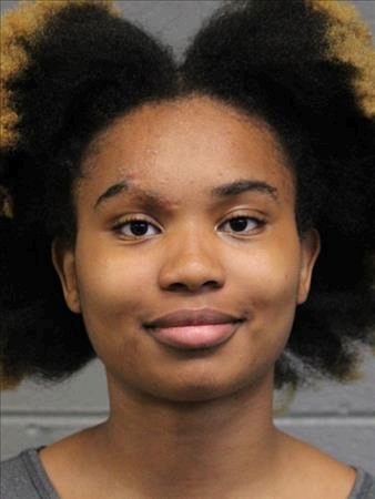 Missing – Hati Degand, 21