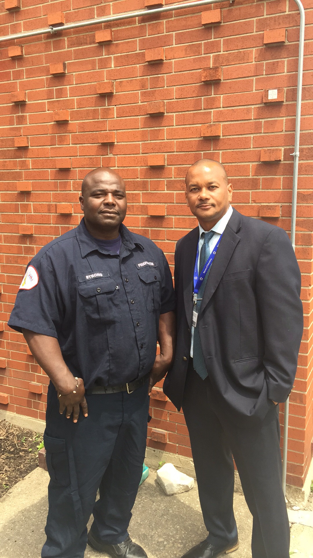 Off-Duty CPD Detective and CFD Firefighter Save 5 from Capsized Boat in Lake Michigan